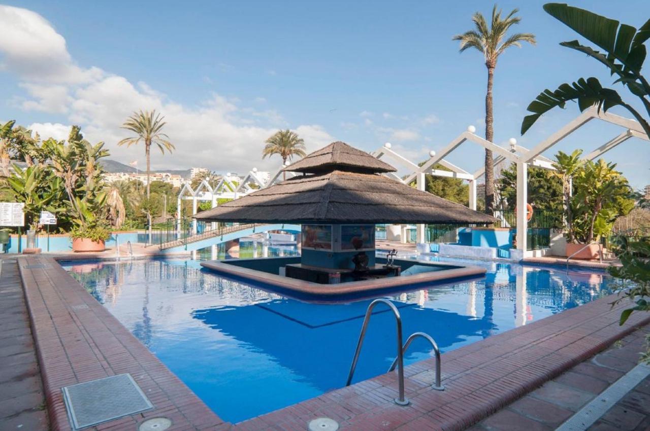 "Vive Benal Beach" Estudio 2501, Vistas Al Mar Y Parque Acuatico 베날마데나코스타 외부 사진